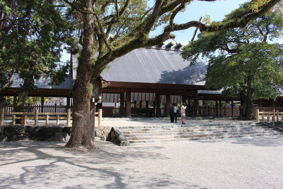 熱田神宮　本殿